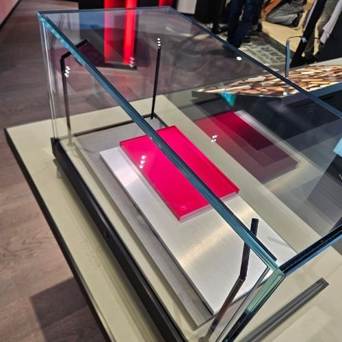 Display gallery_SGP tempered glass display image 2