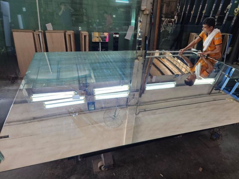 Glass mirror supply and install services image
