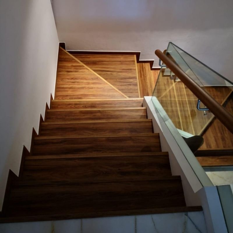 Tempered glass railing image Tempered glass stair railing image